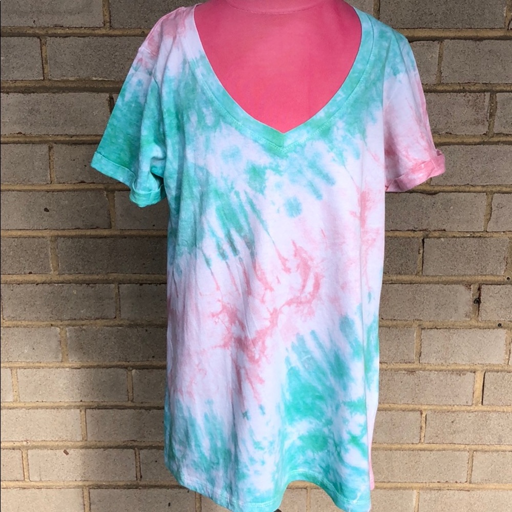 Splash Crinkle Tie-Dye Top Size Junior Medium NWT